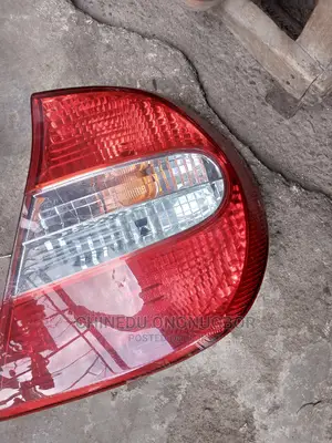 Toyota Camry Right Rear Light 2003