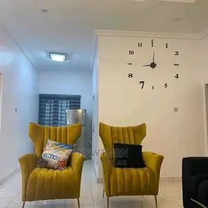 Single Royal Chair