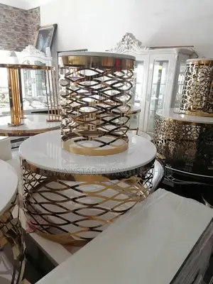 Supermax Marble Center Tables With 2 Side Stools
