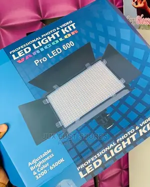 Rechargeable Studio Led Lights Kit(Led 600)