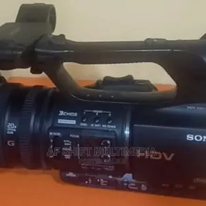Rent Sony Z5 Video Camera in Lagos