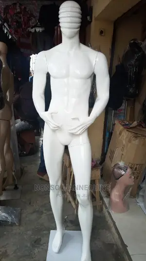 Glossy White Male Line Face Display MANNEQUIN