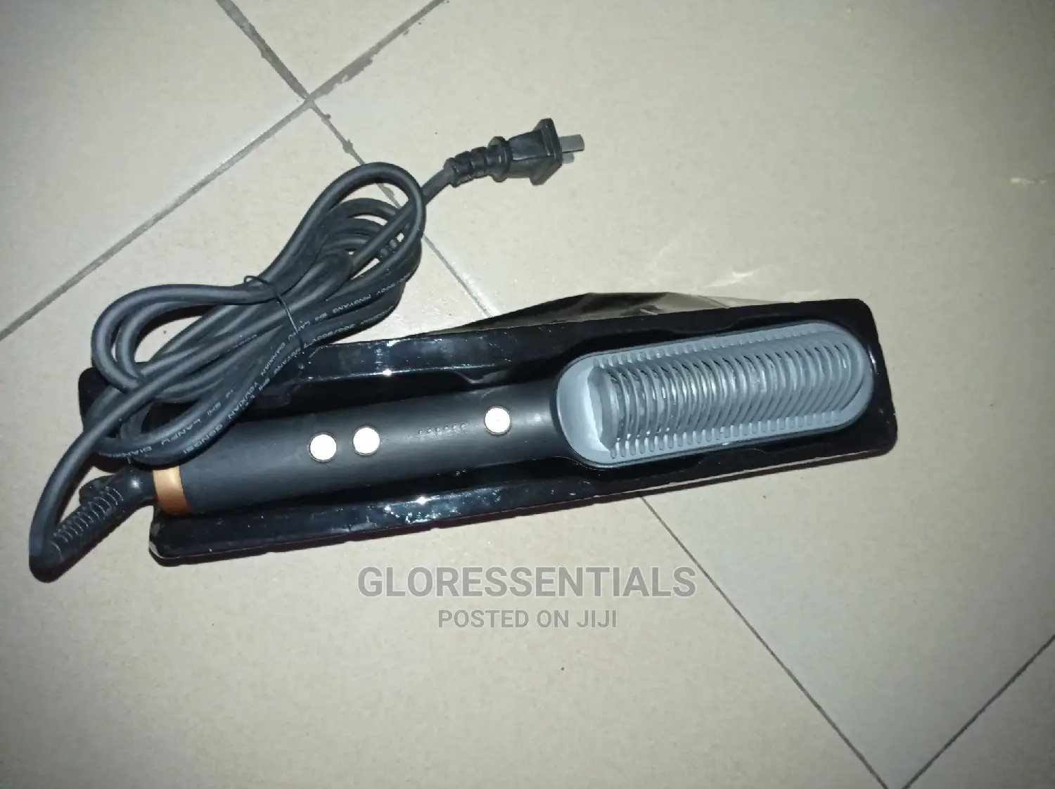 Straightener Comb. (Hot Comb)
