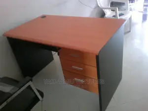 Executive Modern Office Tables.