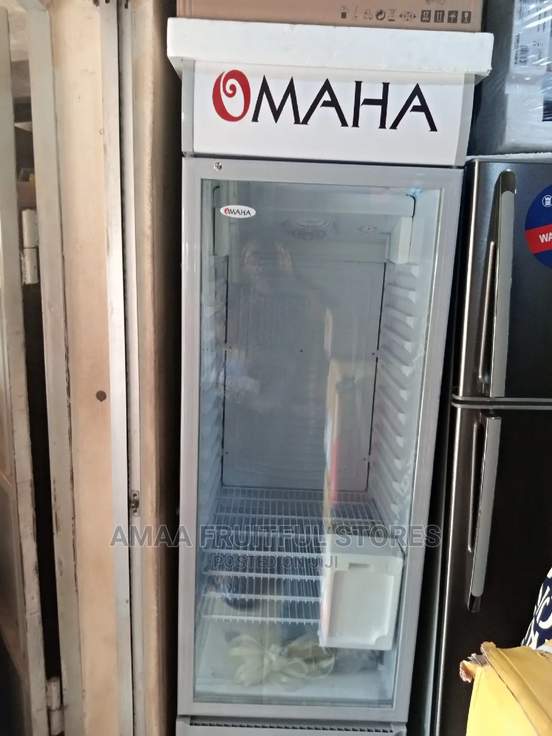 Omaha Show Case Refrigerator