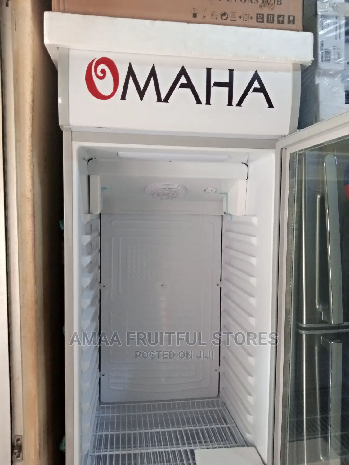 Omaha Show Case Refrigerator