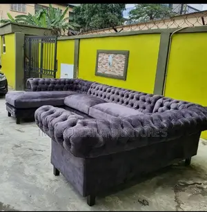Quality U-Shaped Living Room Sofa Chair.