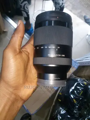 Sony FE 24-240mm F/3.5-6.3 OSS Lens