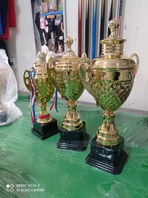 Set Trophy