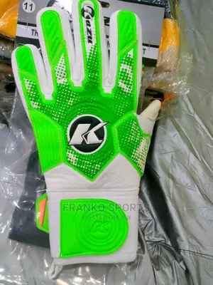 Kazu Keeper Glove