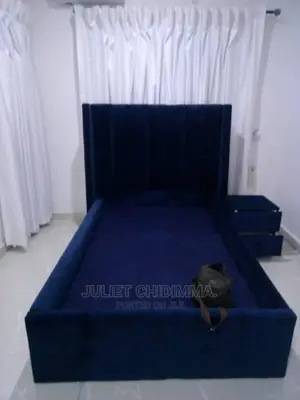 4.5 *6 Royal Bedframe