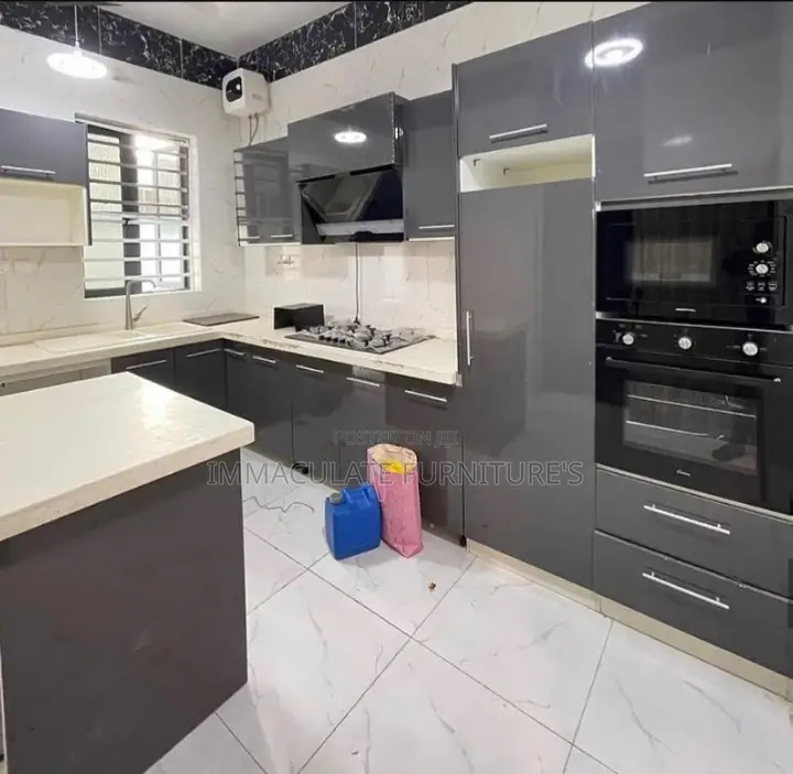 Quality Kitchen Cabinets.