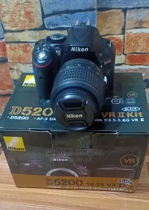 Nikon D5200 Camera They Lens Is 18-55mm