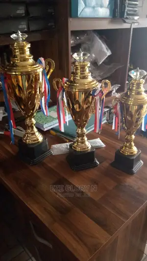 Set of Trophy