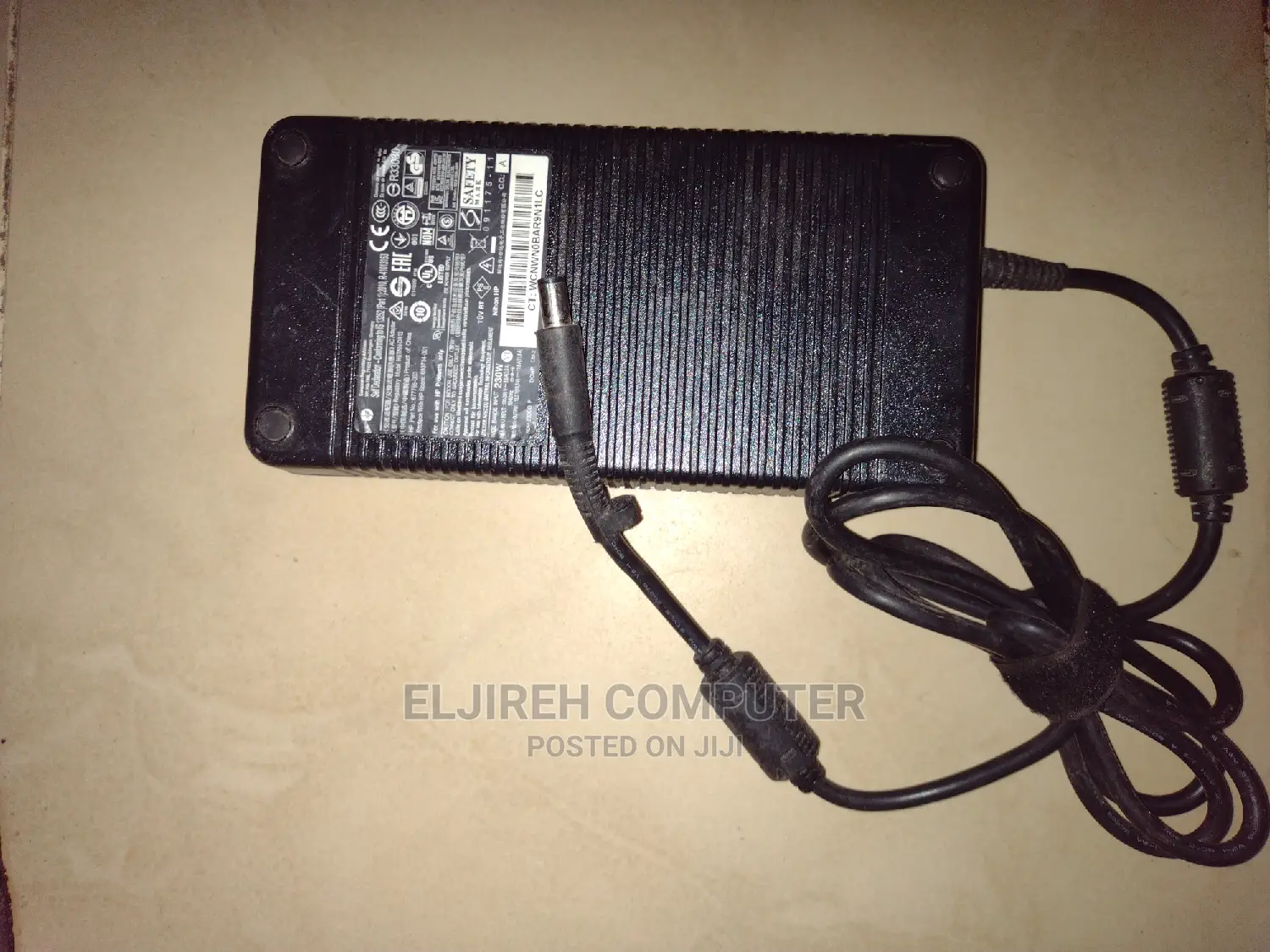 Hp 19v 11amp Adapter