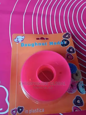Plastic Doughnuts Cutter