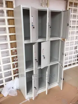 Store Cabinet