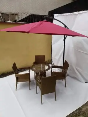 Italian Outdoor Basket Tables With 4 Chairs and Unbrella