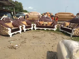 Modern 7 Seater Living Room Leather Royal Chairs.