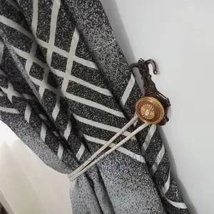 Italian Curtain