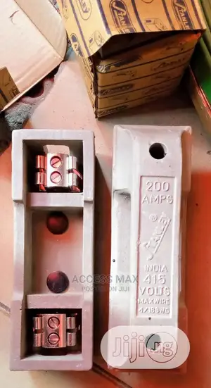 200amps Stanley Cut Out .Fuse With Base. High Quality.