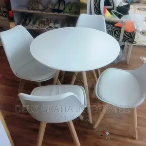 Executive Outdoor Restaurant Chair and Table With Wood Leg