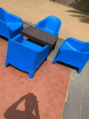 Outdoor Plastic Chairs With Tables