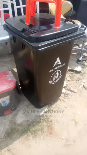 240litres Dustin Bucket