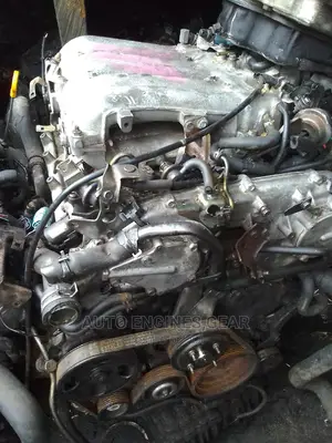 Nissan Pathfinder 3.5 Engine