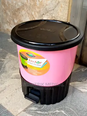 Papilon Plastic Pedal Waste Bin
