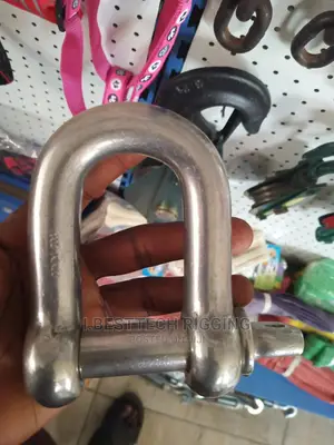 D Shackle Different Sizes