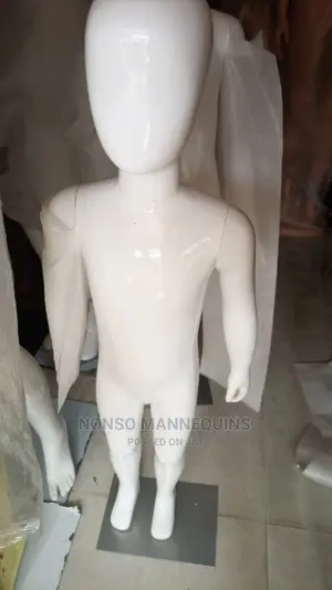 Age 3 To 6 Yrs Unisex Faceless Kids White Glossy Mannequins
