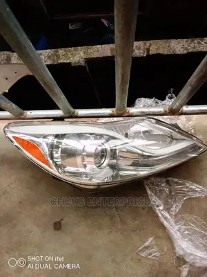 Hyundai Genesis 2012 Headlamp