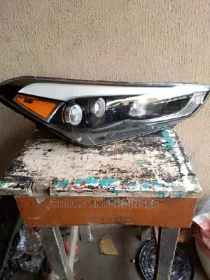 Hyundai Tucson 2017 Headlamp