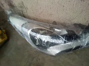 Hyundai Veloster 2012 Headlamp