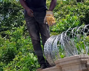 Electric Fence-Wire,Barbwire,Razor Wire,Panel Mesh,BRC Mesh