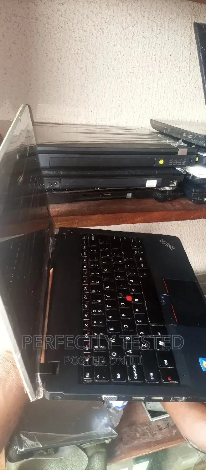 Laptop Lenovo ThinkPad Edge E530 4GB Intel Core I5 HDD 320GB