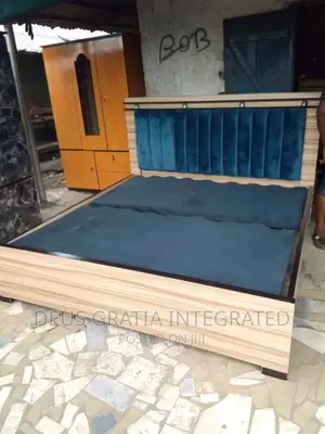 Queen Size Bed With Side Drawers