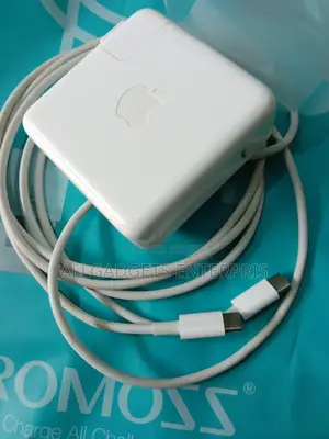 Macbook PRO C Charger