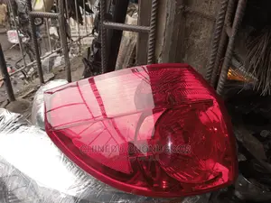 Toyota Sienna Left Rear Light 2006