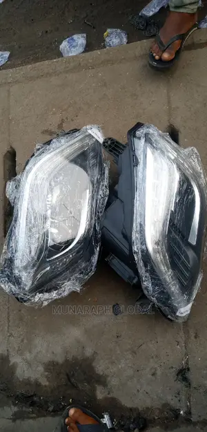 2014 Model Mercedes Benz GLK 350 Led Headlamp Set.