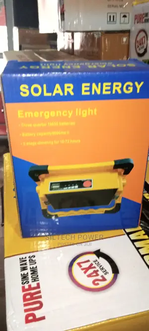 Portable Solar Emergency Flood Light