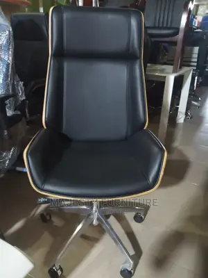 Executive Office Swivel Chair.