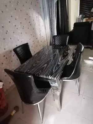 Mable Dining Table at Affordable Price