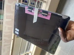 Macbook Pro 2016/17 Original Screen Replacement