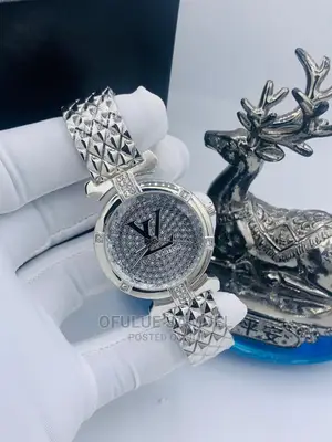 Non Tarnished Luis Vuitton Female Wristwatch