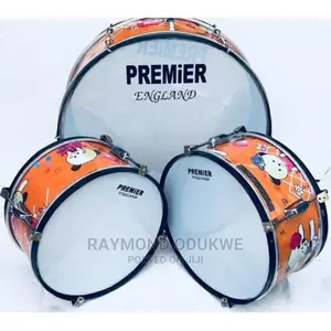 Parade Drums With Accessories