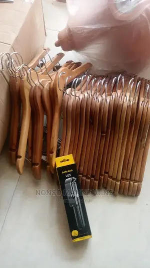 High Quality Wooden Clothes Hangers