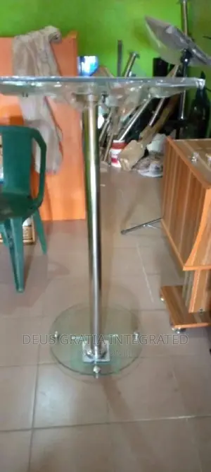 Single Pole Pulpit Glass