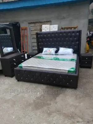 Executive 6x6 Bedframe With Mirror, Footrest, 2 Side Drawers